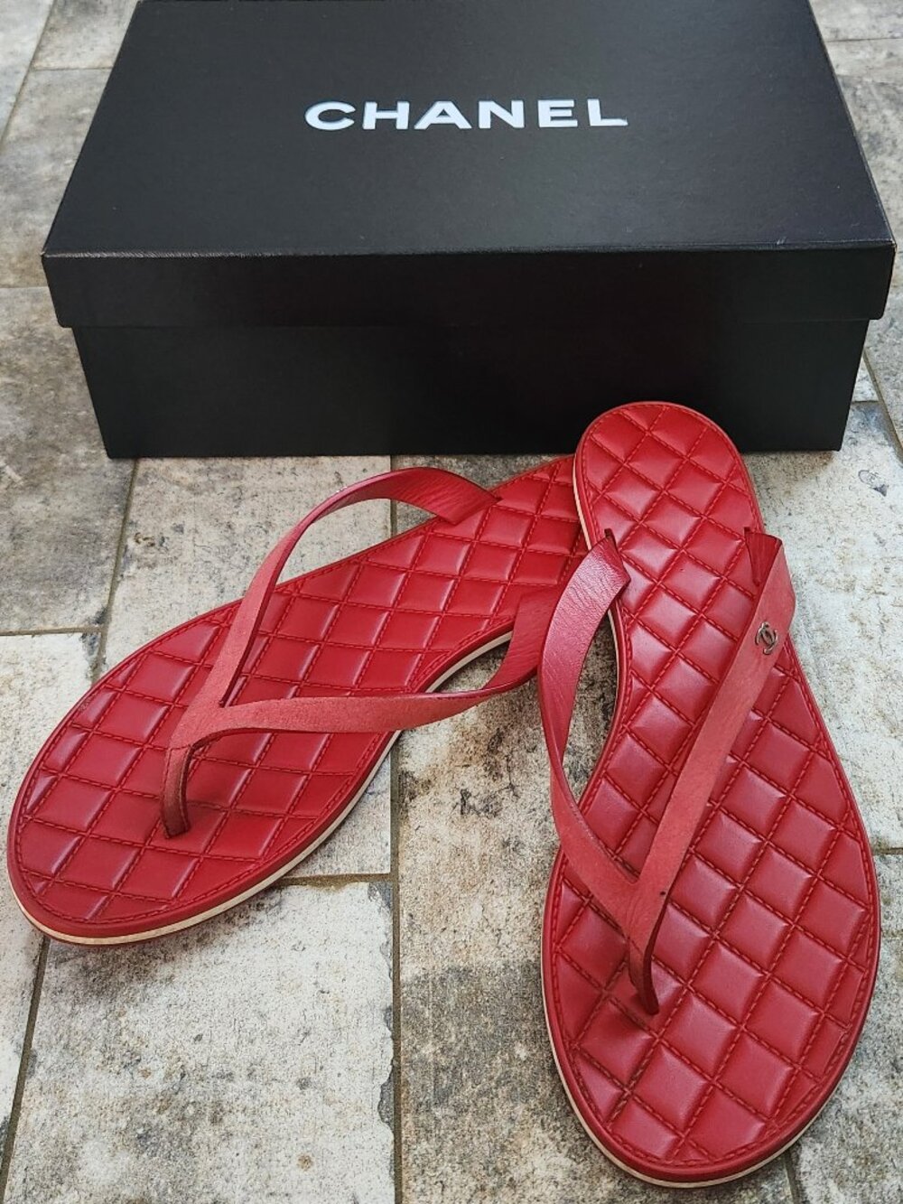 Chanel Red Quilted Flat Thong Sandals